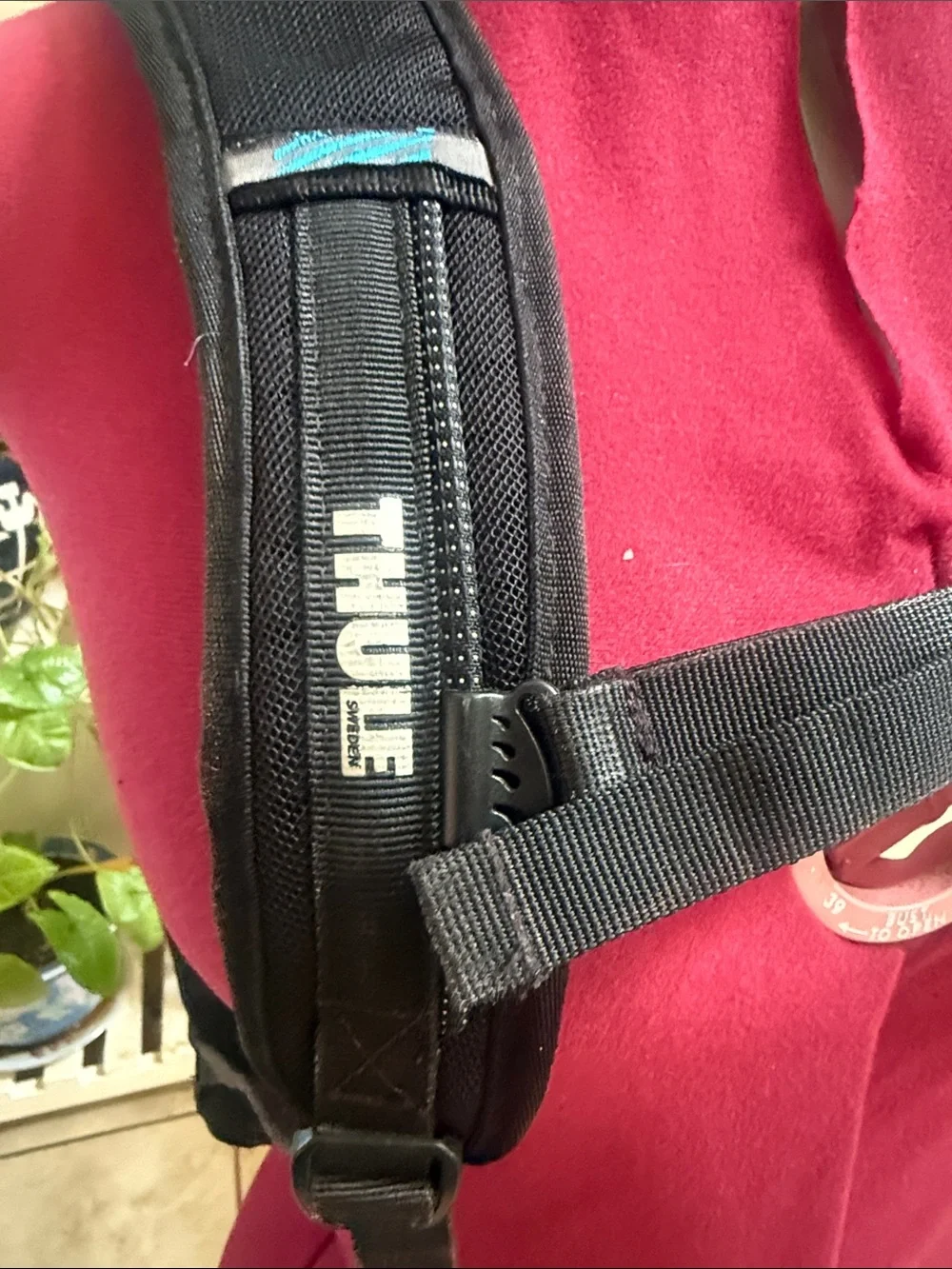 Thule Crossover 32L Backpack, pee-owned.